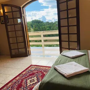 Alojamento de Acomodação e Pequeno-almoço Altavista Suítes Campos do Jordão